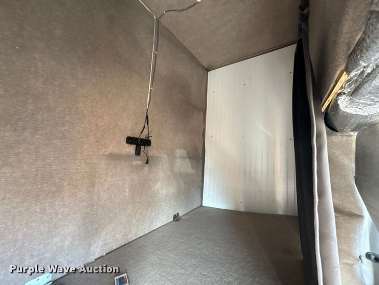 image for item YA2245 2019 Freightliner Business Class M2 box truck