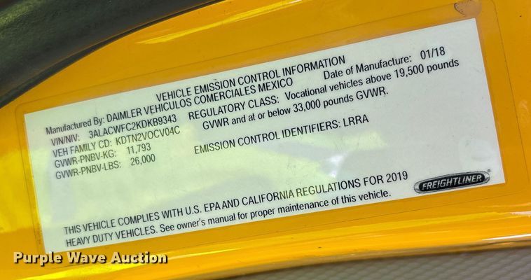 image for item YA2245 2019 Freightliner Business Class M2 box truck