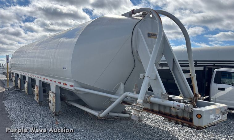 image for item YA2445 2022 Gallegos pneumatic dry bulk trailer
