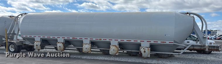 image for item YA2445 2022 Gallegos pneumatic dry bulk trailer