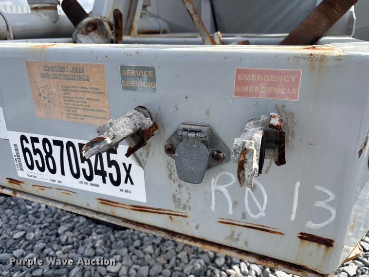 image for item YA2445 2022 Gallegos pneumatic dry bulk trailer