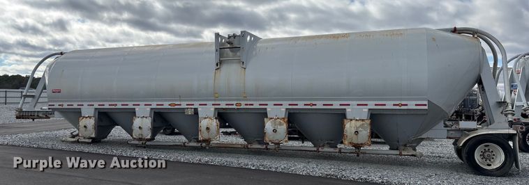 image for item YA2446 2022 Gallegos pneumatic dry bulk trailer
