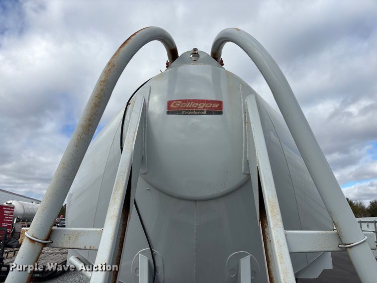 image for item YA2446 2022 Gallegos pneumatic dry bulk trailer