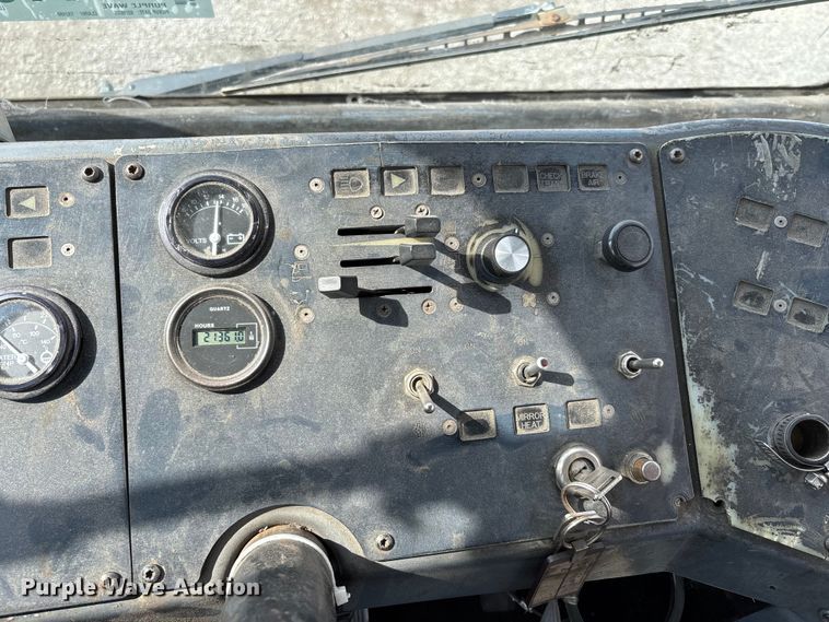 image for item YA2490 2008 Kalmar Ottawa yard truck