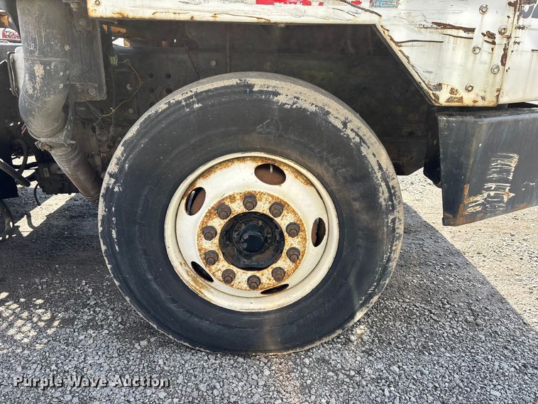 image for item YA2490 2008 Kalmar Ottawa yard truck