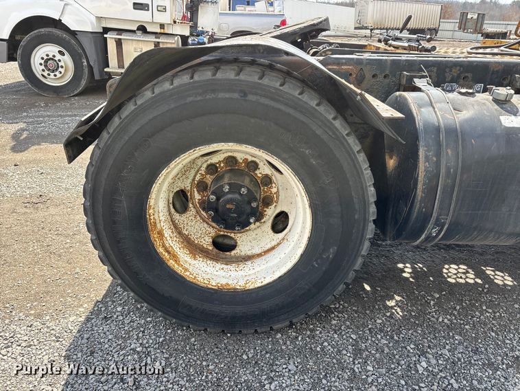 image for item YA2490 2008 Kalmar Ottawa yard truck