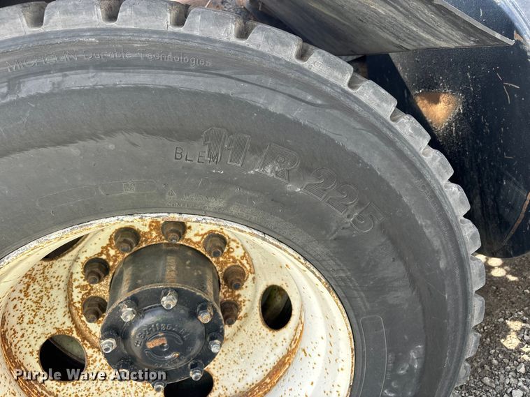 image for item YA2490 2008 Kalmar Ottawa yard truck