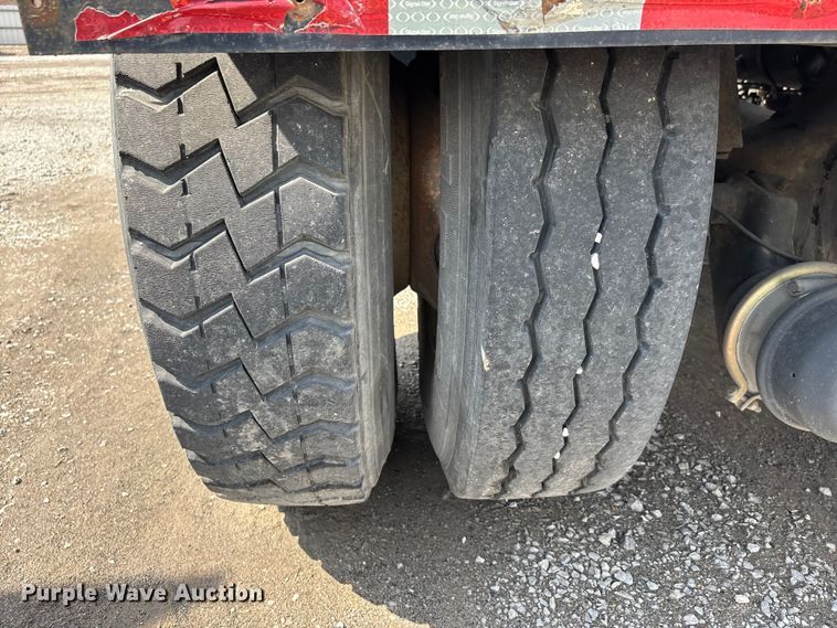 image for item YA2490 2008 Kalmar Ottawa yard truck