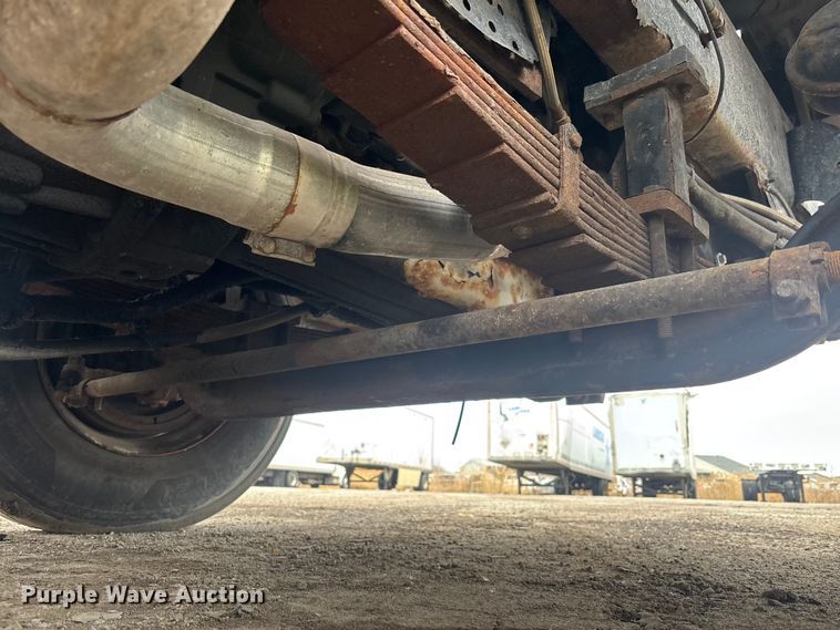 image for item YA2491 2006 Kalmar Ottawa yard truck