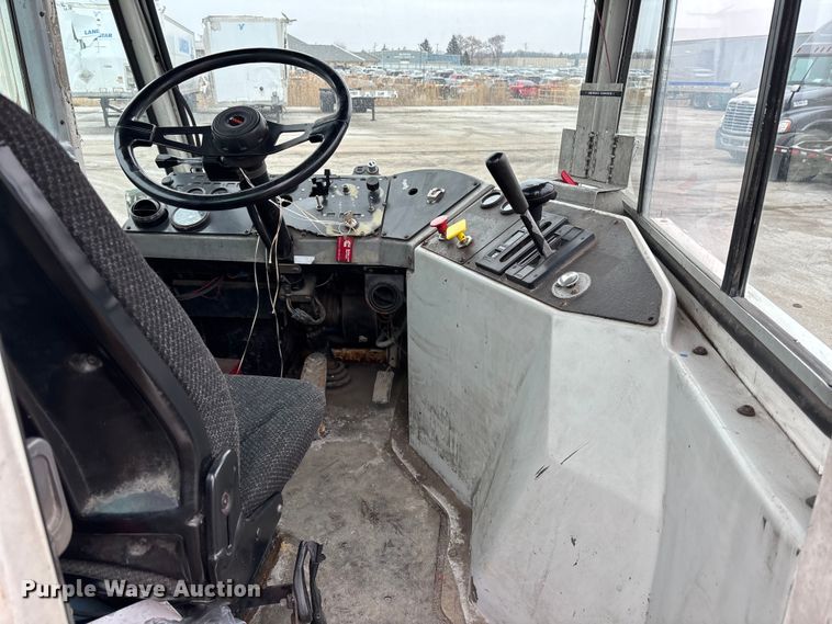 image for item YA2491 2006 Kalmar Ottawa yard truck