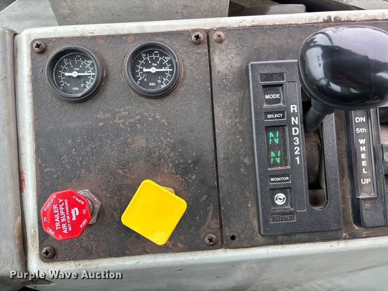 image for item YA2491 2006 Kalmar Ottawa yard truck