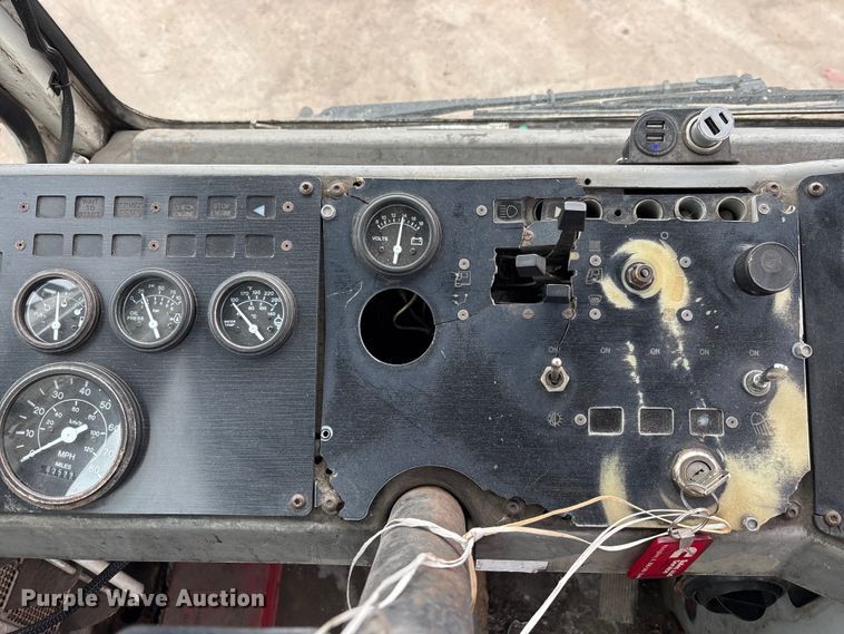 image for item YA2491 2006 Kalmar Ottawa yard truck