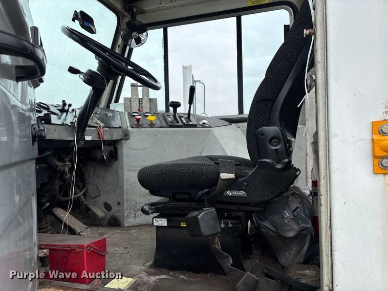 image for item YA2491 2006 Kalmar Ottawa yard truck