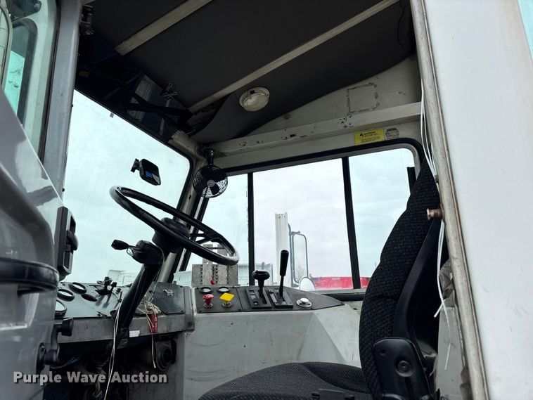 image for item YA2491 2006 Kalmar Ottawa yard truck