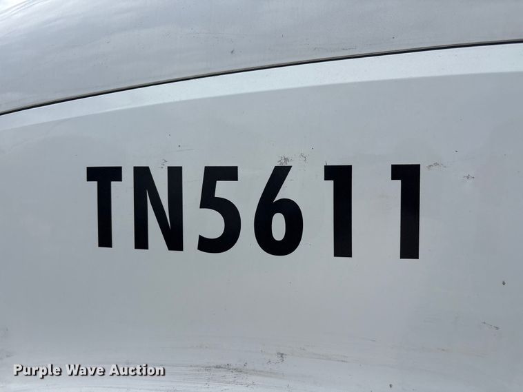 image for item YA2494 2007 International 8600 semi truck