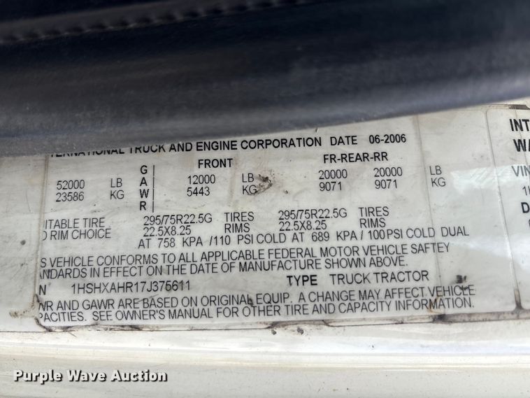 image for item YA2494 2007 International 8600 semi truck