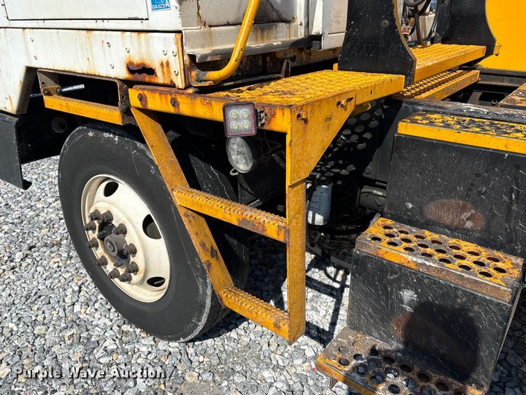 image for item YA2509 2006 Kalmar Ottawa yard truck