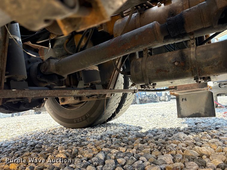 image for item YA2509 2006 Kalmar Ottawa yard truck