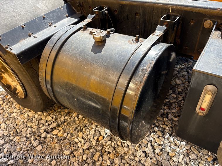 image for item YA2509 2006 Kalmar Ottawa yard truck