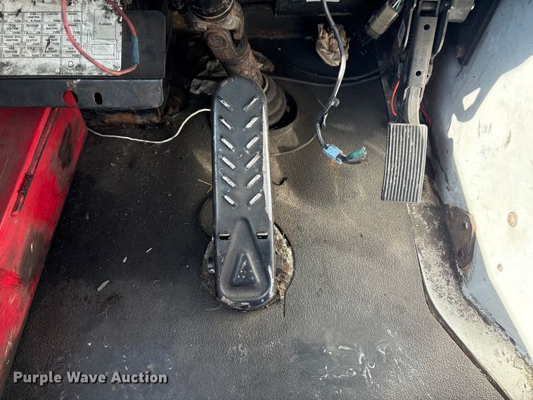 image for item YA2509 2006 Kalmar Ottawa yard truck