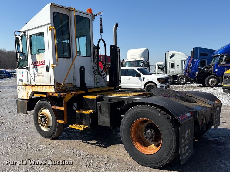 image for item YA2510 2004 Kalmar Ottawa yard truck