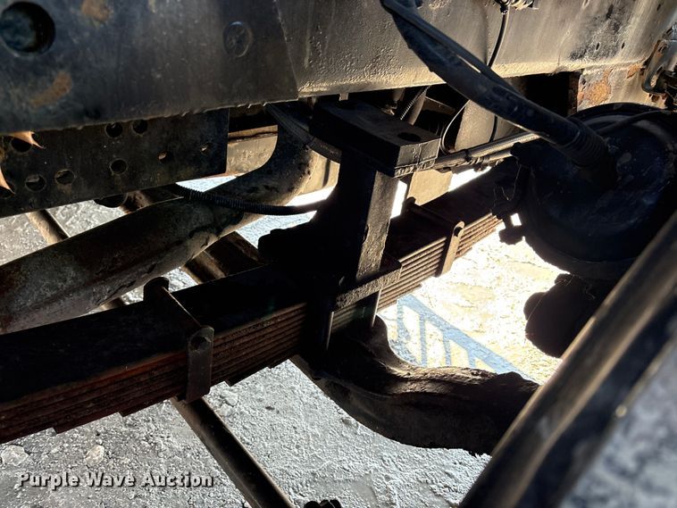 image for item YA2510 2004 Kalmar Ottawa yard truck