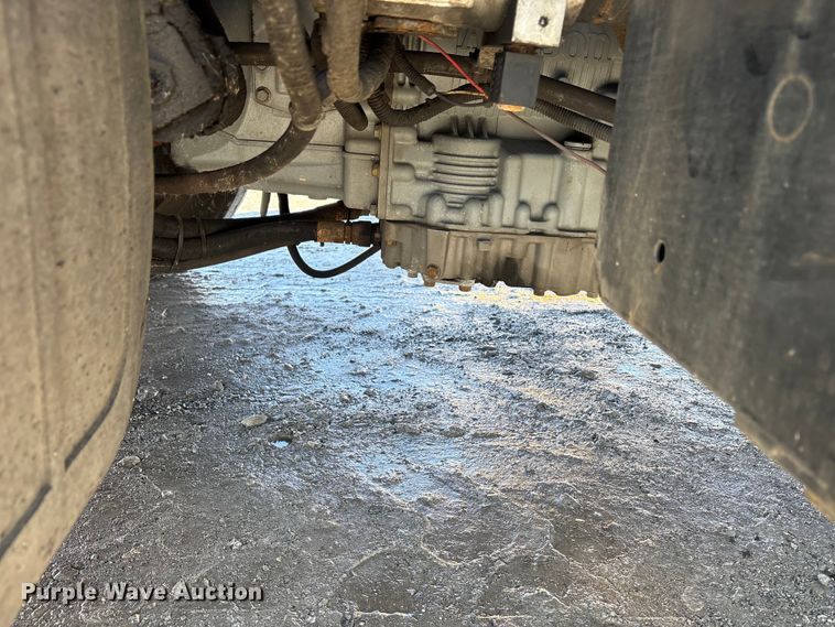 image for item YA2510 2004 Kalmar Ottawa yard truck