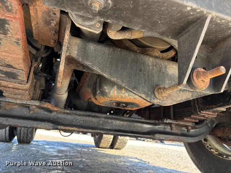 image for item YA2510 2004 Kalmar Ottawa yard truck