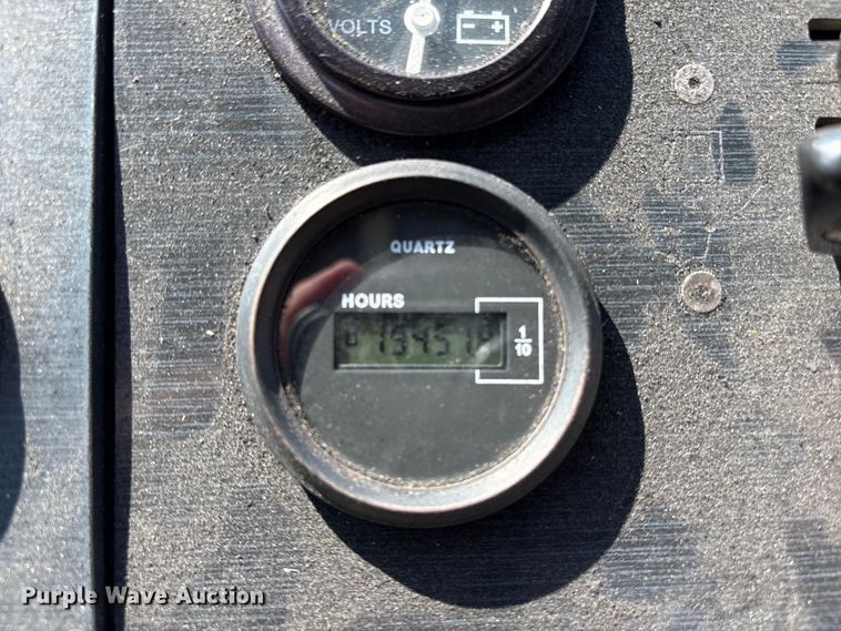 image for item YA2510 2004 Kalmar Ottawa yard truck