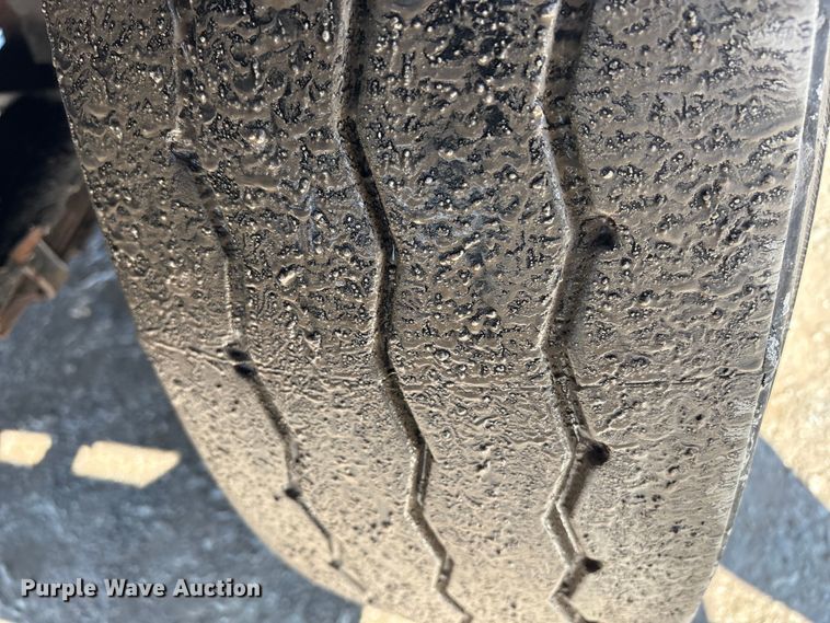 image for item YA2510 2004 Kalmar Ottawa yard truck