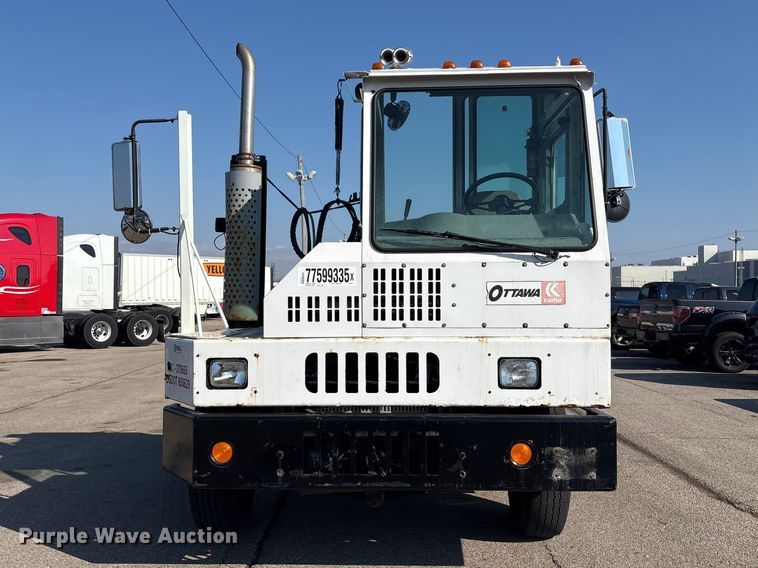 image for item YA2523 2001 Kalmar Ottawa yard truck