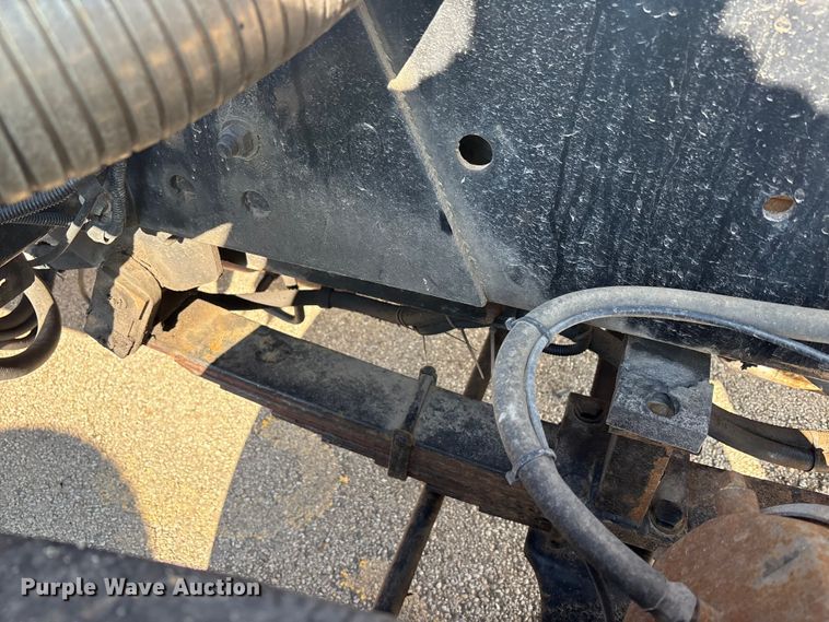 image for item YA2523 2001 Kalmar Ottawa yard truck