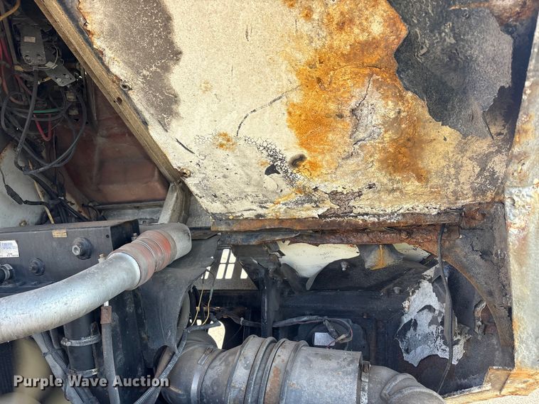 image for item YA2523 2001 Kalmar Ottawa yard truck