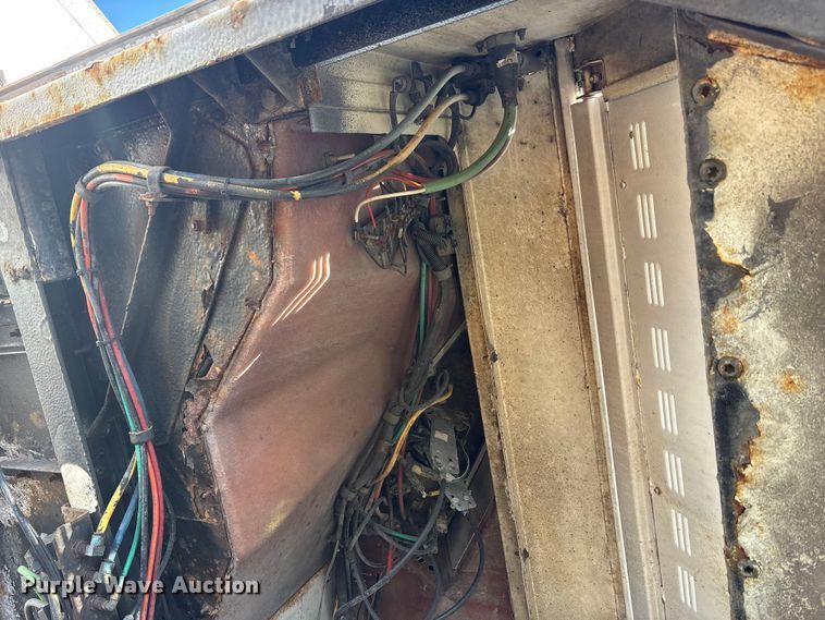 image for item YA2523 2001 Kalmar Ottawa yard truck