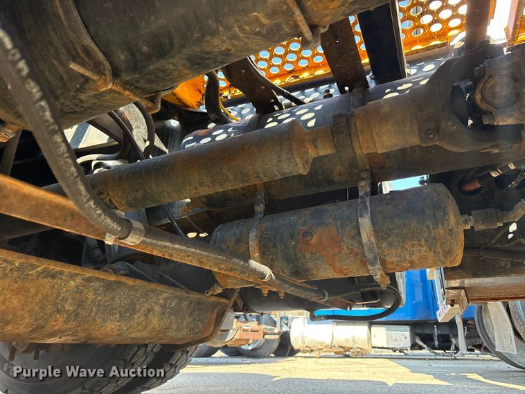 image for item YA2523 2001 Kalmar Ottawa yard truck