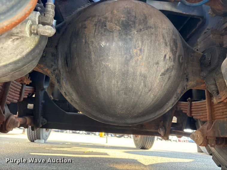 image for item YA2523 2001 Kalmar Ottawa yard truck