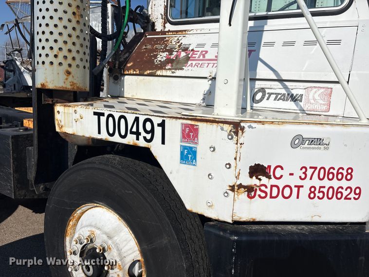 image for item YA2523 2001 Kalmar Ottawa yard truck