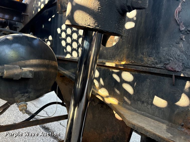 image for item YA2523 2001 Kalmar Ottawa yard truck