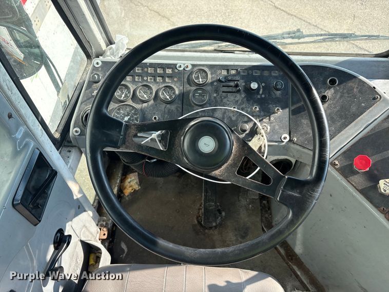 image for item YA2523 2001 Kalmar Ottawa yard truck