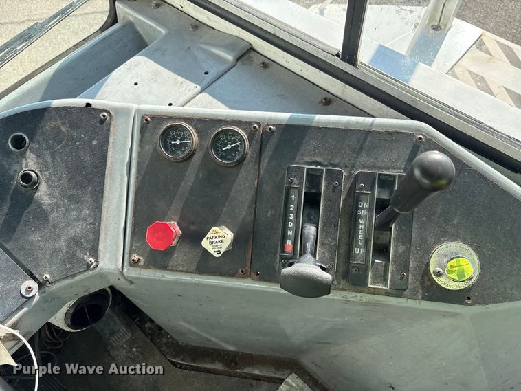 image for item YA2523 2001 Kalmar Ottawa yard truck