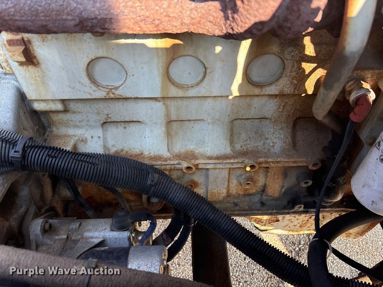 image for item YA2523 2001 Kalmar Ottawa yard truck