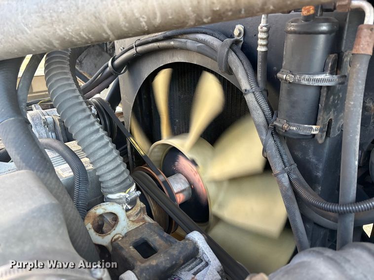 image for item YA2523 2001 Kalmar Ottawa yard truck