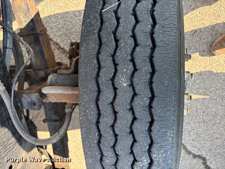 image for item YA2523 2001 Kalmar Ottawa yard truck