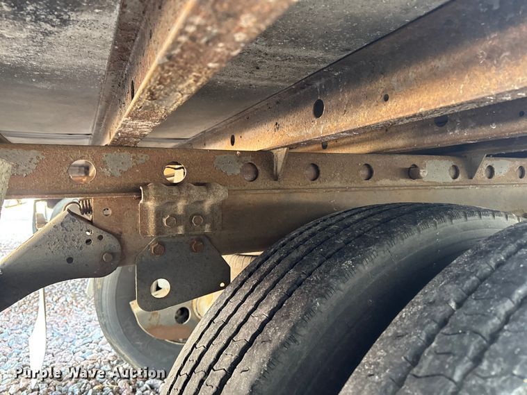 image for item YA2532 2016 Utility refrigerated van trailer