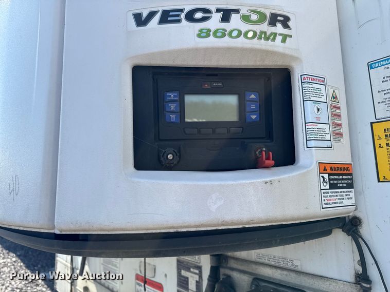 image for item YA2532 2016 Utility refrigerated van trailer