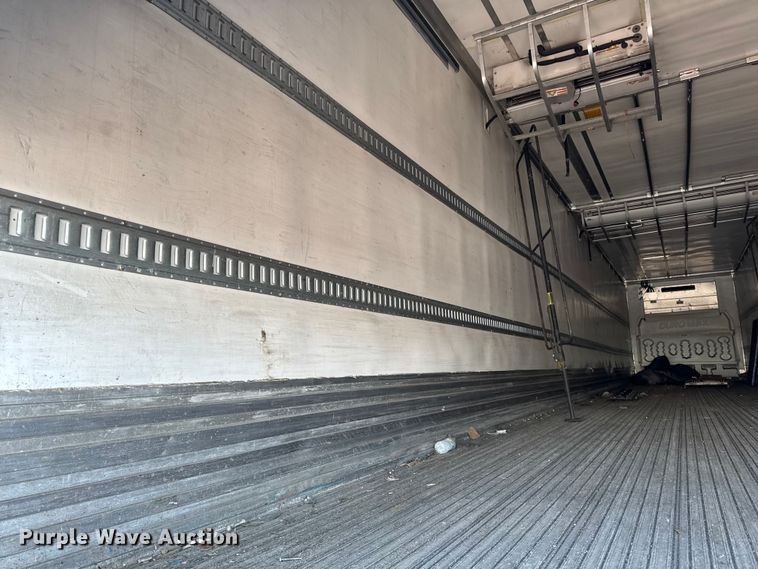 image for item YA2532 2016 Utility refrigerated van trailer