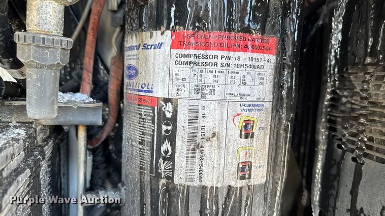 image for item YA2532 2016 Utility refrigerated van trailer