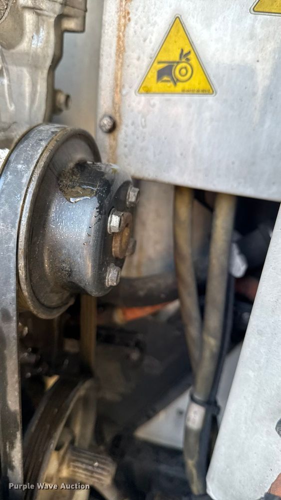 image for item YA2532 2016 Utility refrigerated van trailer