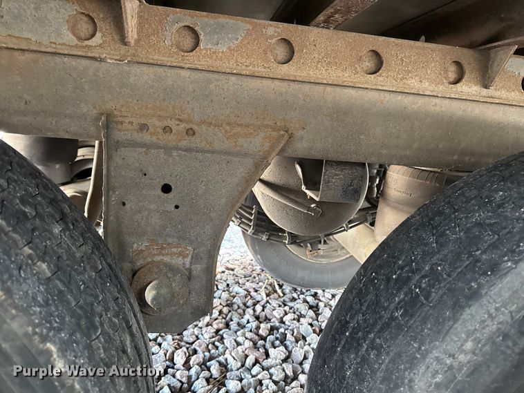 image for item YA2532 2016 Utility refrigerated van trailer