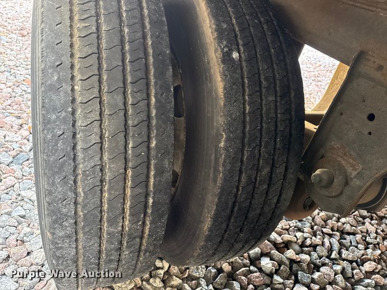 image for item YA2532 2016 Utility refrigerated van trailer